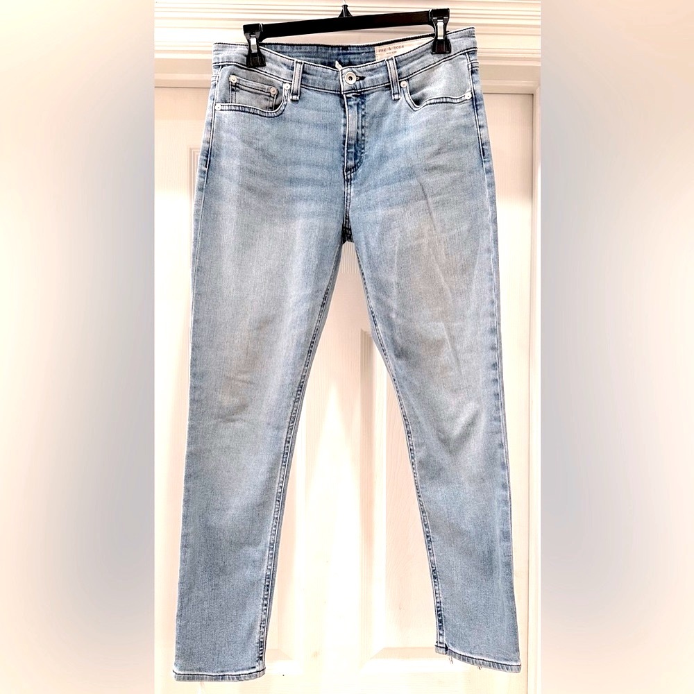Rag and Bone Distressed cropped skinny jeans- size 28